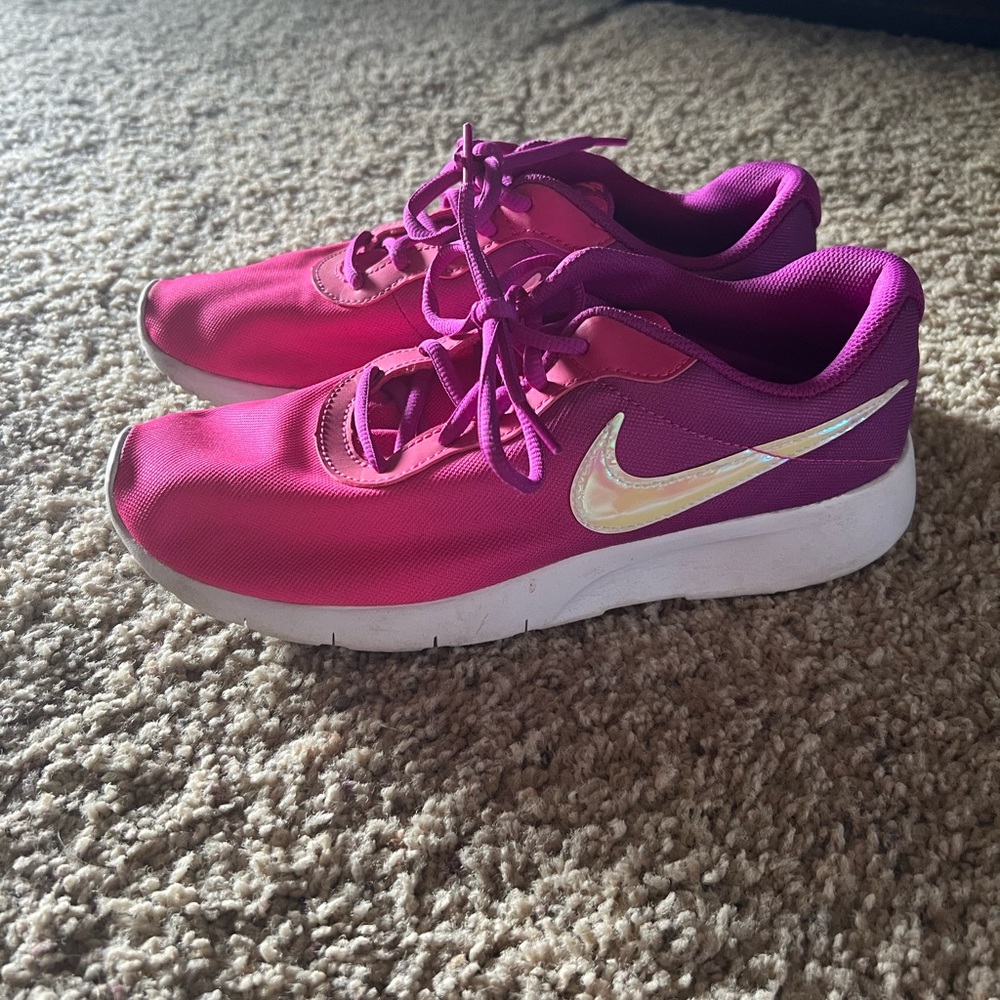 Pink/purple Nike shoes size 6.5